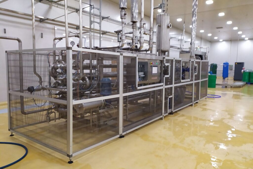 Cụm xử lý nhiệt dạng ống lồng ống trong nhà máy nước quả
